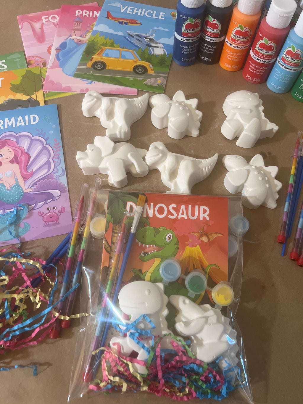 Dinosaur-Paintable Plaster Figurines with Coloring Book